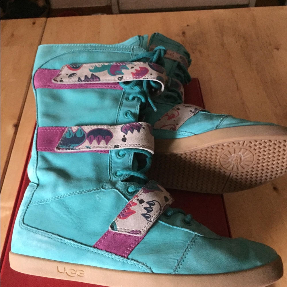 UGGs RARE Pre-Production Sample Limited edition, size 7 - Picture 3 of 7